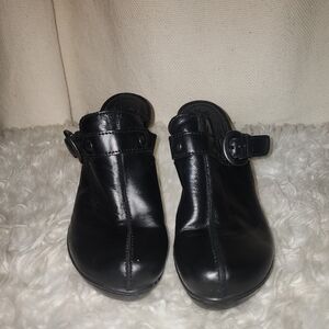 Born Black leather heeled mule